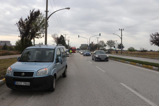 Edirne’de yaya geçidinde otomobilin çarptığı kişi yaralandı