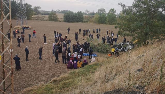 Tekirdağ’da şarampole devrilen otomobildeki 3 kişi öldü