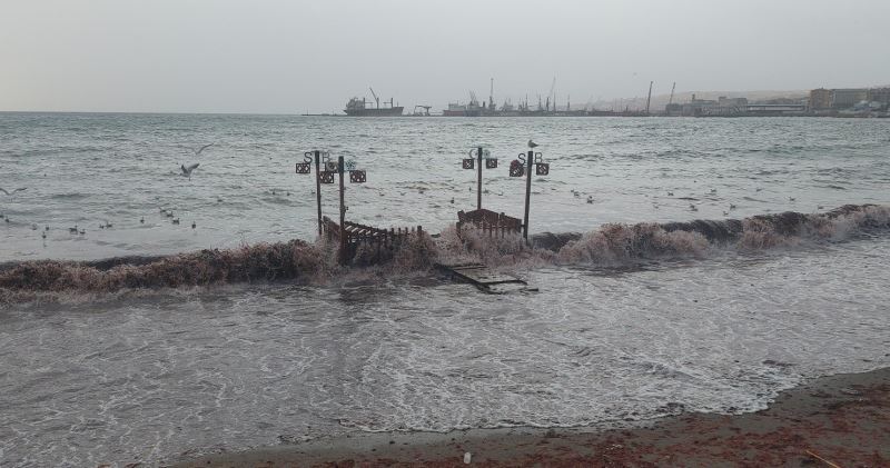 Marmara’da lodos şiddetini artırdı