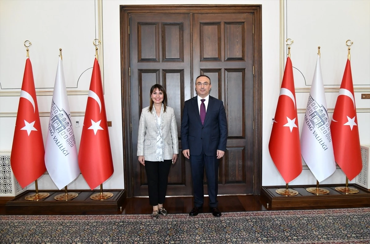 Malkara Belediye Başkanı Nergiz Karaağaçlı Öztürk, Tekirdağ Valisi Recep Soytürk’ü ziyaret etti