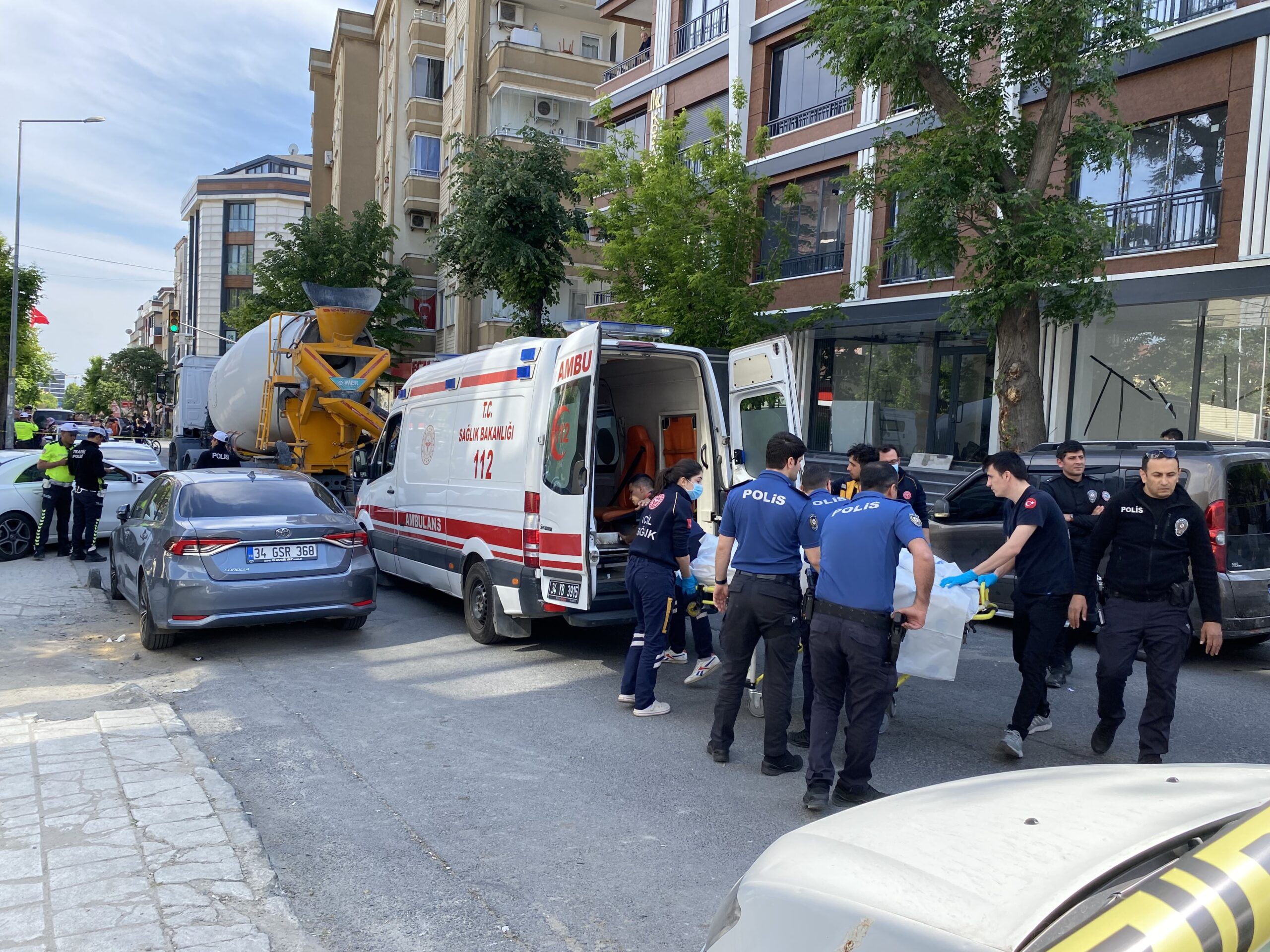 Küçükçekmece’de Beton Mikseri Kazası: Kadın Hayatını Kaybetti