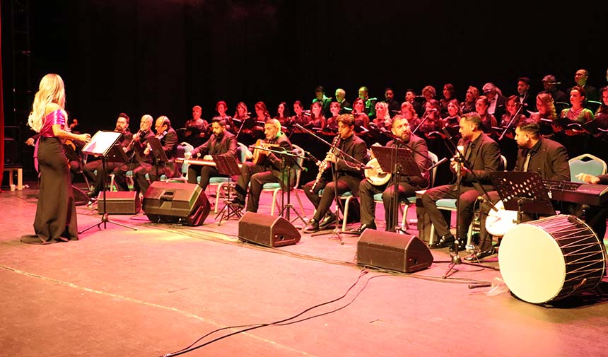 Öğretmenler Korosu’ndan muhteşem konser