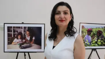 Gölgedeki Rehberler Sergisi Açıldı