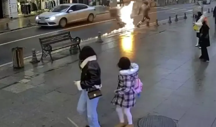 Tekirdağ’da motosiklet bir anda alev topuna döndü: Üzerinden atlayarak yanmaktan son anda kurtuldu